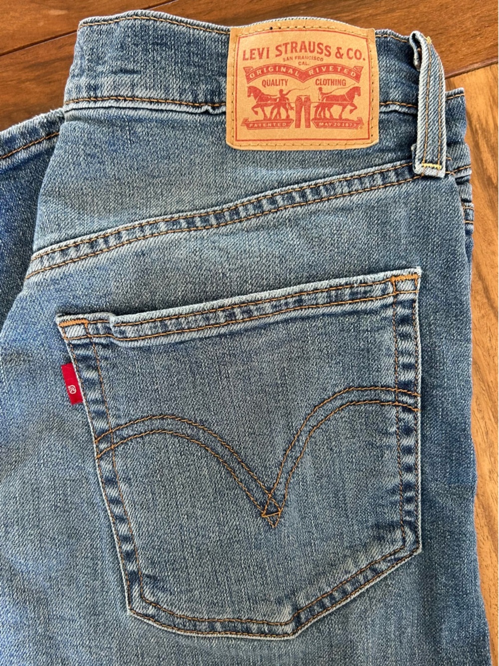 Levi's Ribcage Straight Ankle Jeans - 30 - Picture 3 of 4